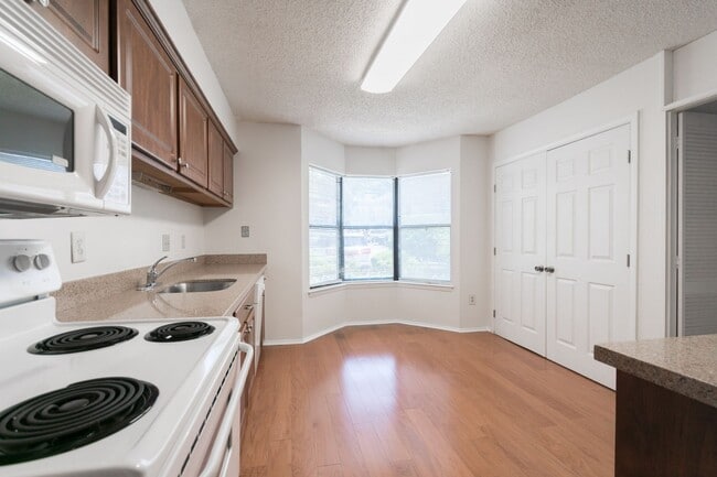 Building Photo - 2BR/2.5BA condo in Brandon Mill Farms in S...