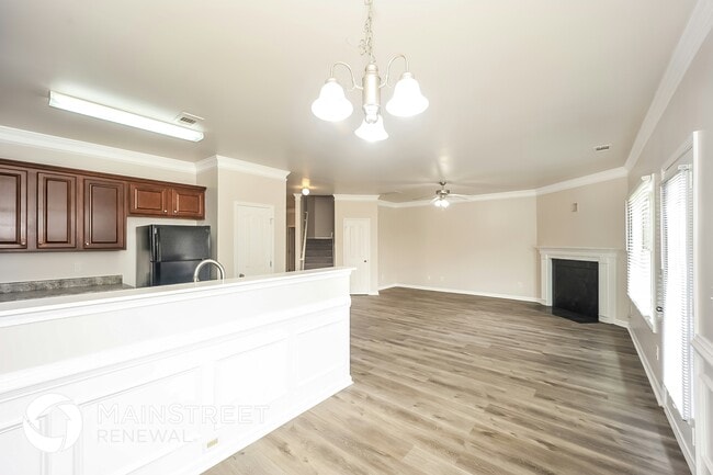 Building Photo - 7685 Battle Way