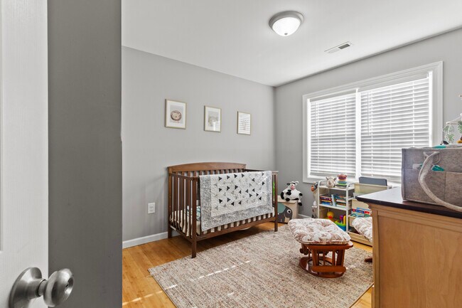 Foto del edificio - 1710 Charles St