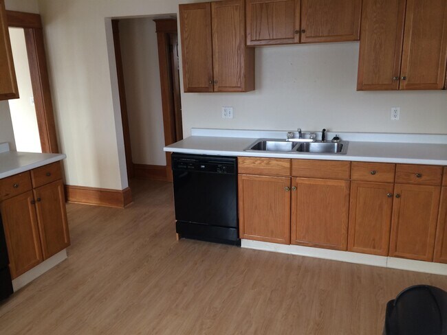Foto del edificio - 527 Springfield St