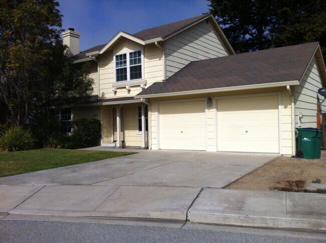 Foto del edificio - 387 Redwood Heights Ct
