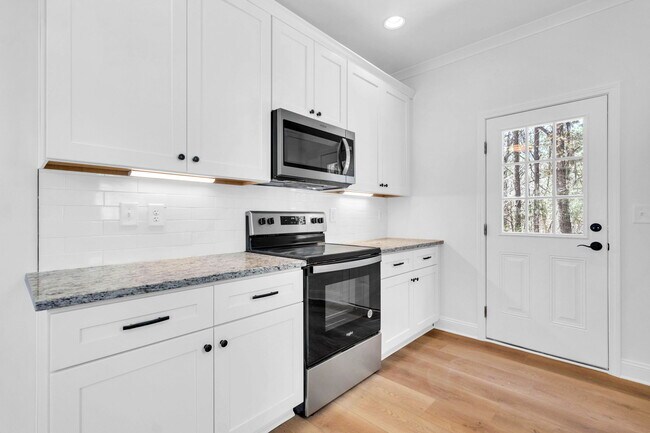 Foto del edificio - 207 Riverstone Commons Cir