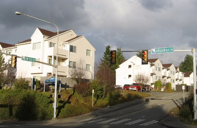 Salmon Creek Apartments in Seattle, WA
