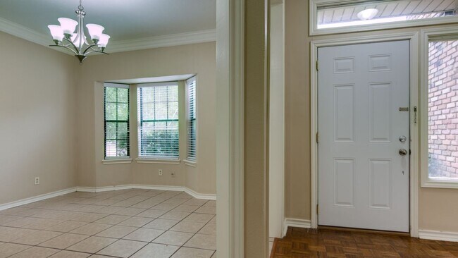 Building Photo - 3520 Wyatt Ln