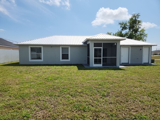 Photo - 827 NE 23rd Terrace House