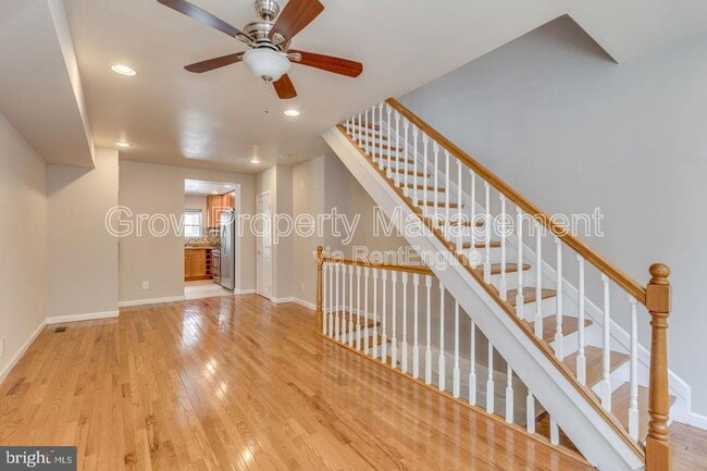 Photo - 331 Titan St House