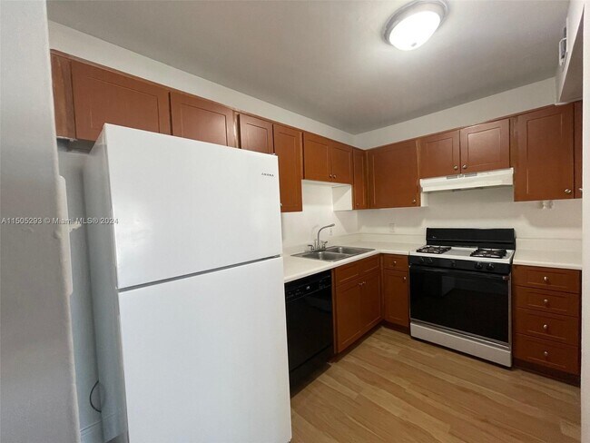 Building Photo - 15290 SW 106th Ln