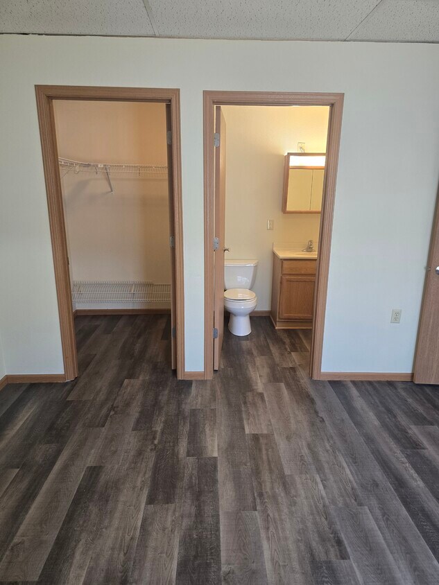 Foto principal - 114 2nd Ave N