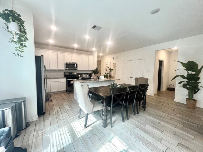 Foto del edificio - 31311 Horseshoe Meadow Bend Ln