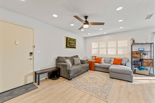 Foto del edificio - 18122 Sundowner Way