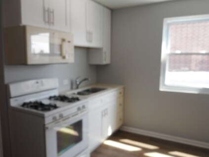 Foto del edificio - 3012 W Belmont Ave
