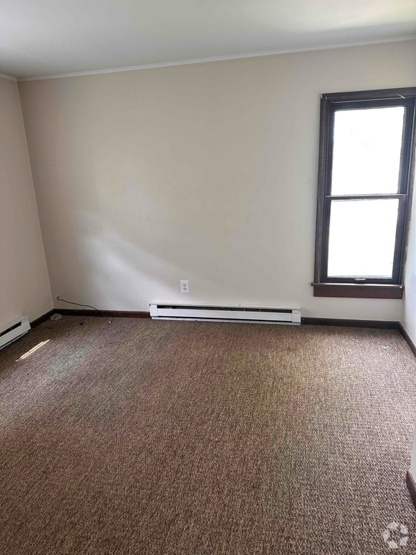 Building Photo - 311 N Van Buren St