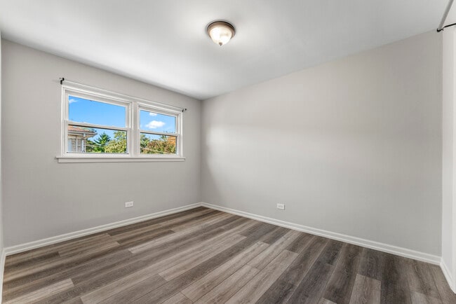 Foto del edificio - 740 E North Broadway St