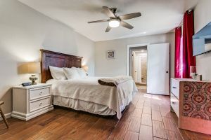Foto del edificio - 2114 W Magnolia Ave