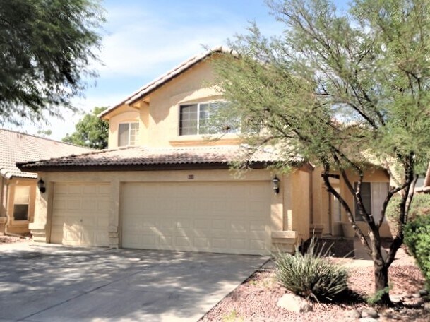 Primary Photo - 522 E Jasper Drive