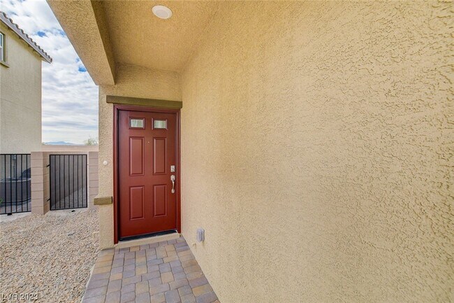 Building Photo - 7717 Markarian St