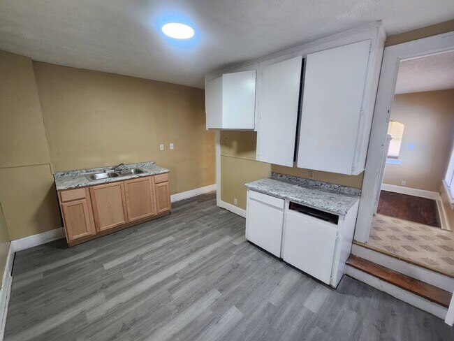 Foto del edificio - 1304-1304 W 5th St