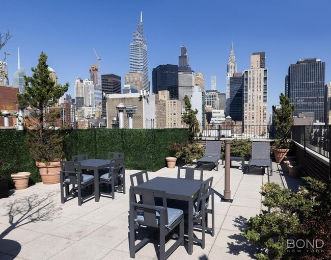 Foto del edificio - 166 E 34th St