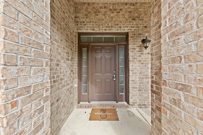 Building Photo - Luxury home in a premier neighborhood!