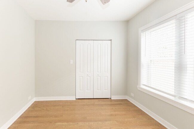 Foto del edificio - 4826 N Wolcott Ave