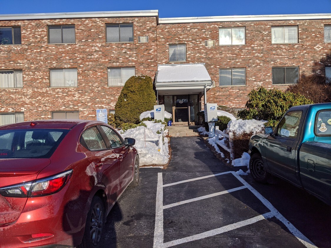 69 Milliken Ave, Franklin, MA 02038 Apartments in Franklin, MA