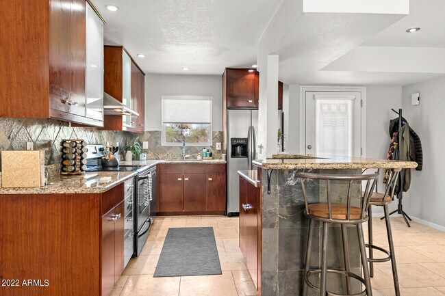 Building Photo - 373 E Coronado Rd