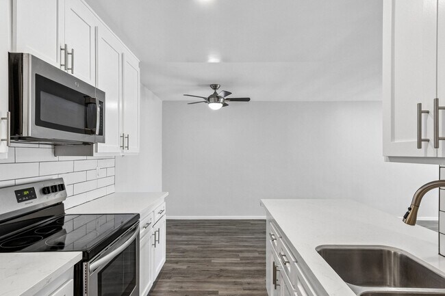 Foto del interior - 1635 North Martel Avenue