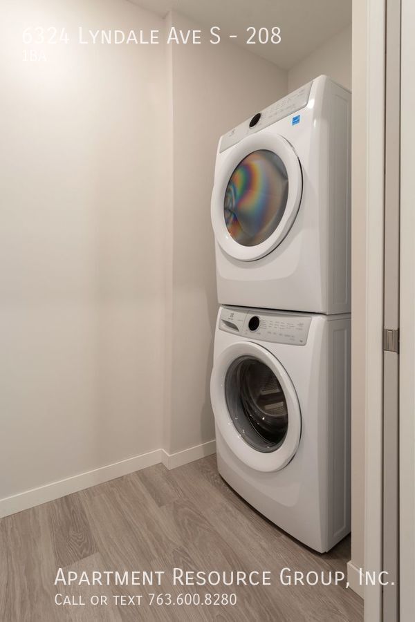 Building Photo - Studio Apartment for Rent in Richfield!