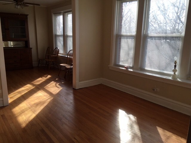 Foto del edificio - 5243 N Winchester Ave