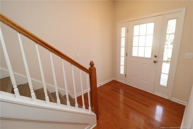 Building Photo - 619 Sealine Dr