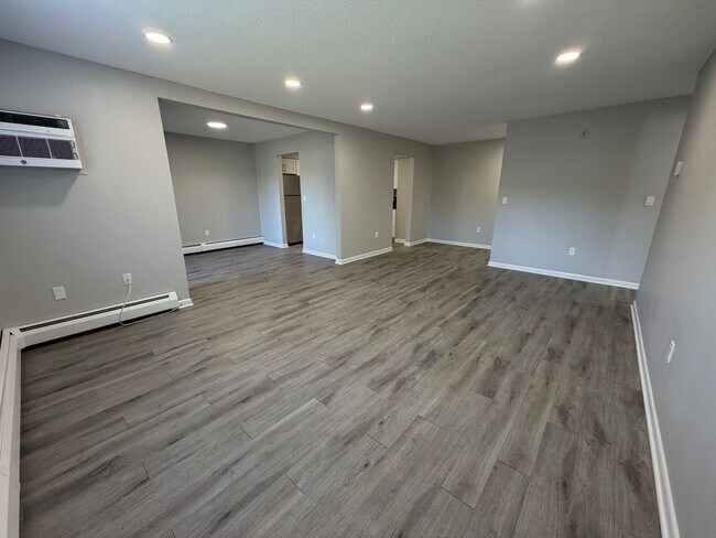 Interior Photo - Avon Woods Apartments