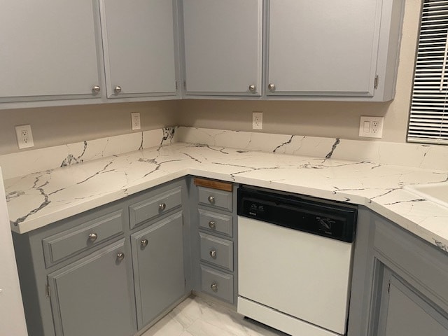 Kitchen - 20240 Park Rd