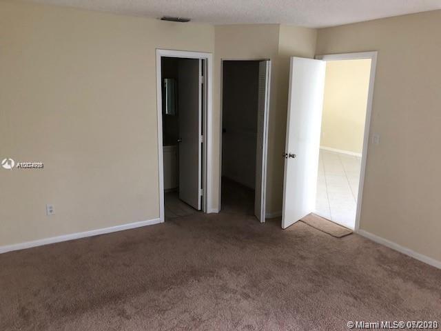 Building Photo - 10295 Boca Bend W