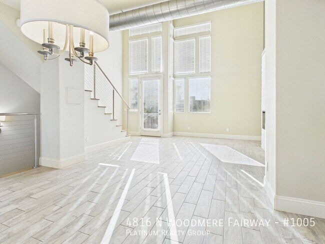 Foto del edificio - 4816 N Woodmere Fairway