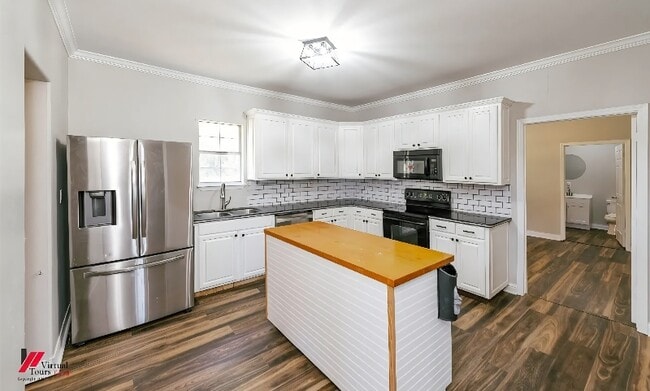 Building Photo - 3818 US-171