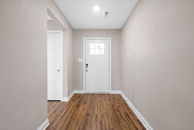 Building Photo - 1398 Citadel Dr