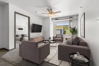 Building Photo - Split Rock Village