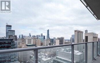 Building Photo - 126 Simcoe St