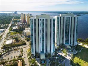 Foto del edificio - 3000 Oasis Grand Blvd