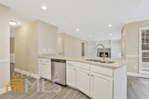 Foto del edificio - 3391 Longfield Dr SW