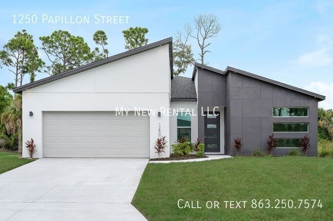 Building Photo - 1250 Papillon St