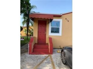 Foto del edificio - 610 NE 6th St