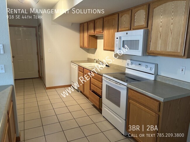 Foto del edificio - 918 SE 44th Terrace