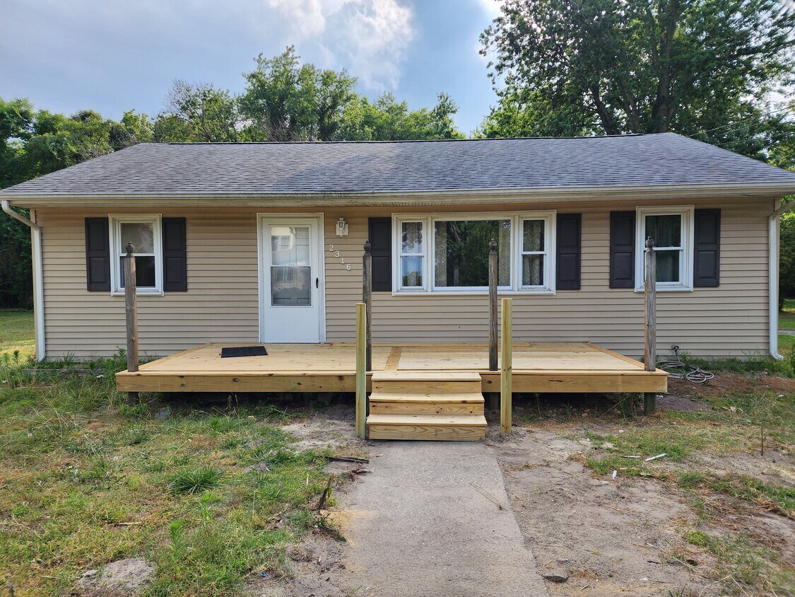 Primary Photo - 2316 Hudson Dr