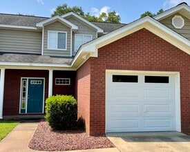 Building Photo - 113 Heyward Dr