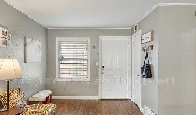 Foto del edificio - 1560 E 53rd St