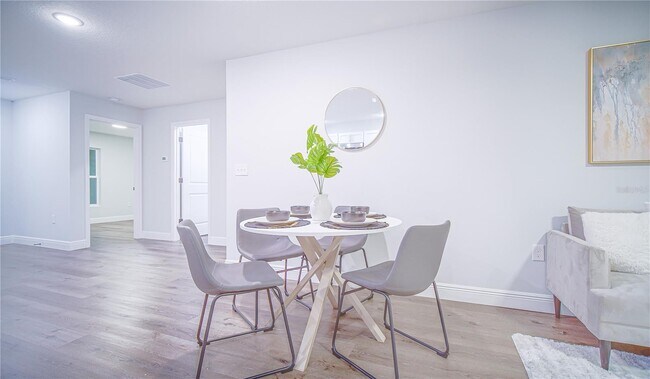 Foto del edificio - 17207 Waldrun Ave