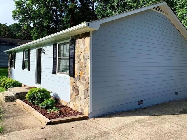 Building Photo - 1459 Ridgewood Pl