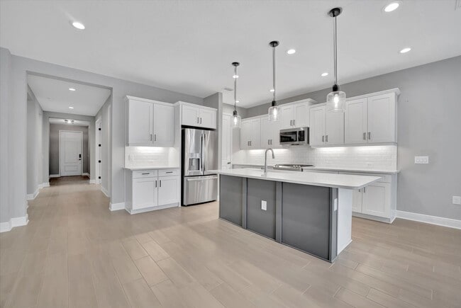Foto del edificio - Stunning Brand New Build ~ Sarasota Grand Park 3 bed/3 bath/2 car garage