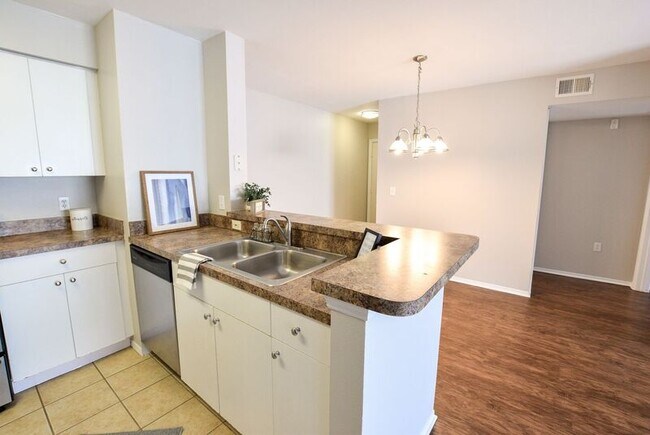 Building Photo - 2125 Fontebranda Loop